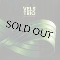 VELS TRIO/CELESTIAL GREENS