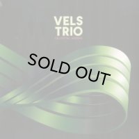 VELS TRIO/CELESTIAL GREENS