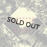TORNADO WALLACE/LONELY PLANET