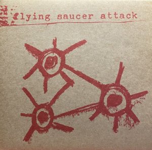 画像1: FLYING SAUCER ATTACK/LAND BEYOND THE SUN (1)